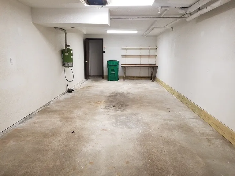 24 E Bluff Rd #24 — Photo 11