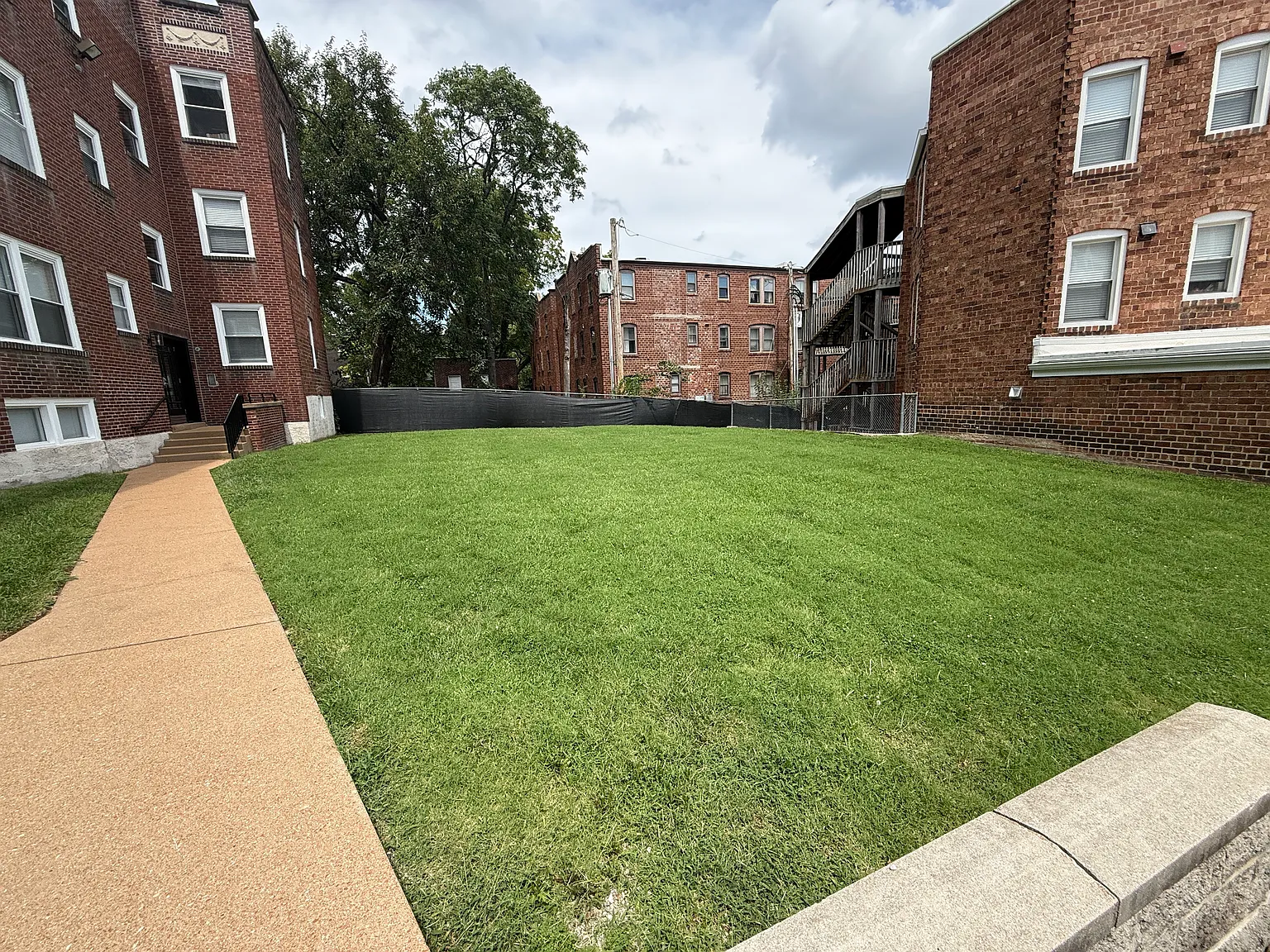 1 bed, 650 sqft, $1,150 — Photo 2