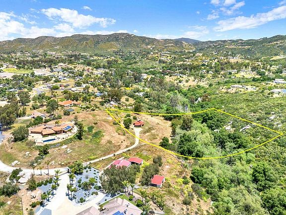 2nd image of 2951 Miramontes Rd