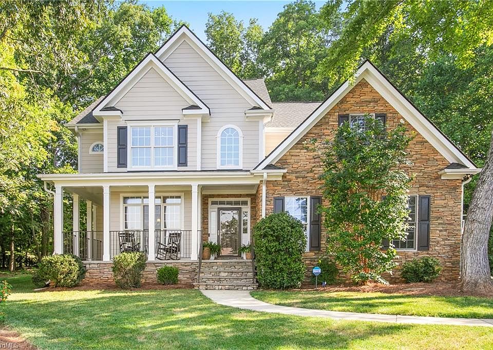 1st image of 609 Everglades Dr