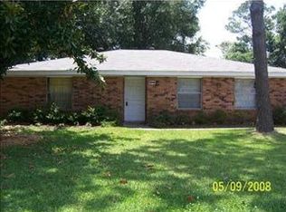 17 Holster Ln, Saint Rose, LA 70087