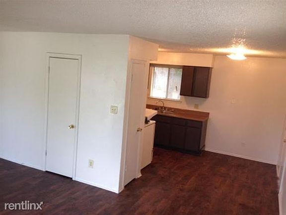 2730 Wheatfield 9-14-15 living-dining
