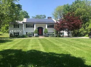 1 Kerr Rd, Rhinebeck, NY 12572