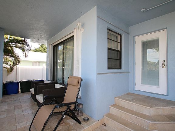 2nd image of 130 Coral Ave
