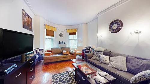 6 Brimmer St #1 Photo 1