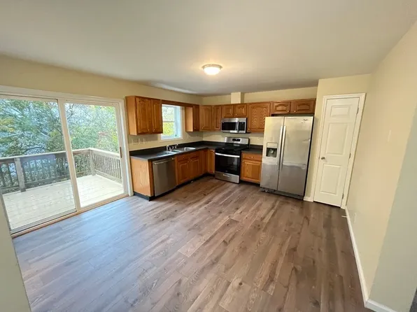 16 Sherburne Ave, Worcester, MA 01606