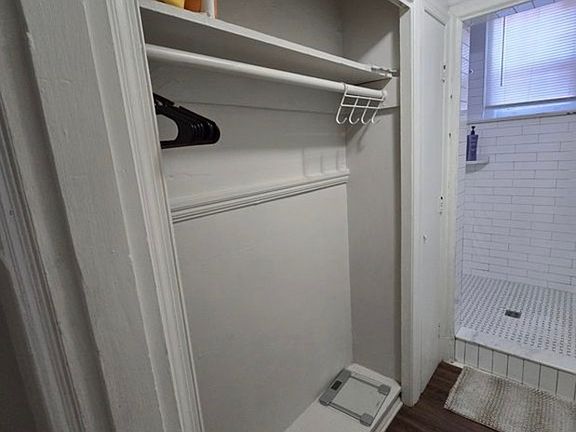 5th image of 712 N Arthur Ashe Blvd #C