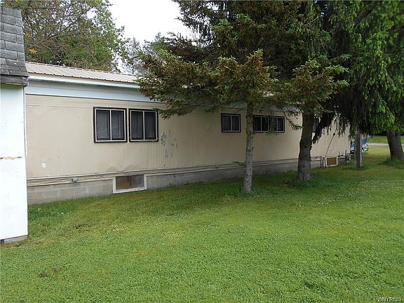 4th image of 676 Yacht Club Dr
