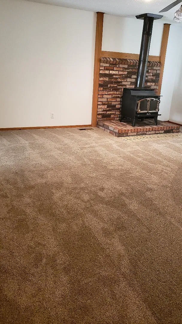 2 bed, 1400 sqft, $800 — Photo 2