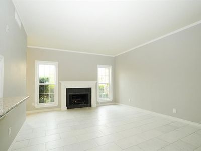 600 Wilcrest Dr APT 6, Houston, TX, 77042