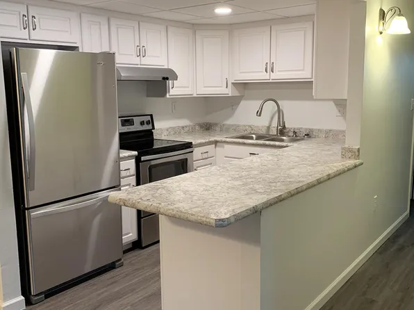 706 Matlack Ave APT 202, Lewisburg, PA 17837