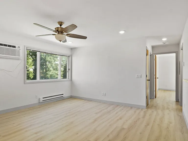 Ridgeview Heights — Photo 11