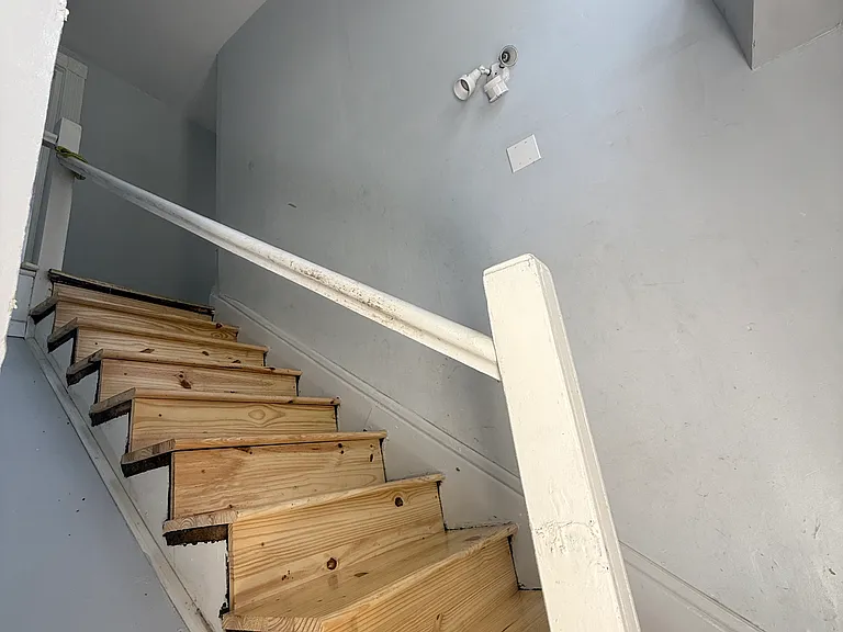 342 Glyndon Ave #B — Photo 7
