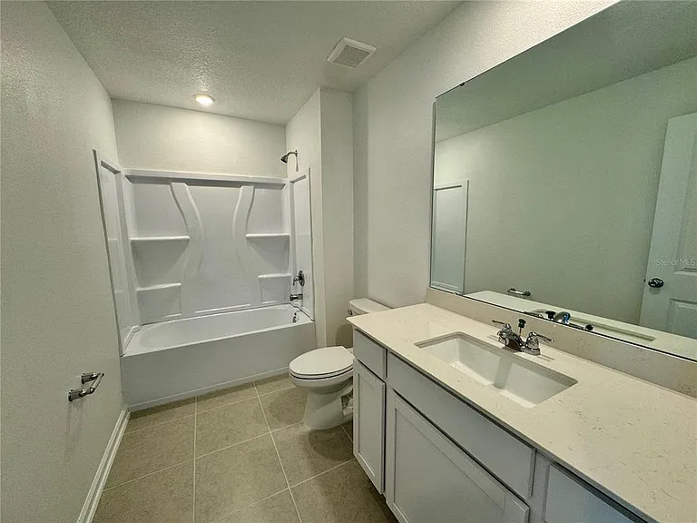 405 Kayden Cv — Photo 27