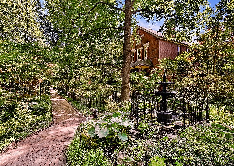 618 Floral Ter, Louisville, KY 40208 | Zillow