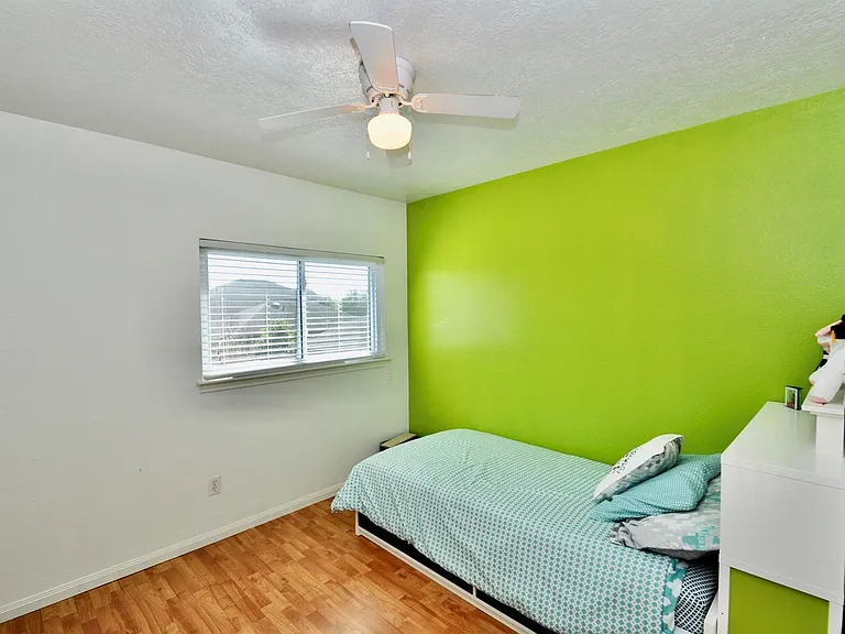 3330 Beran Dr — Photo 29