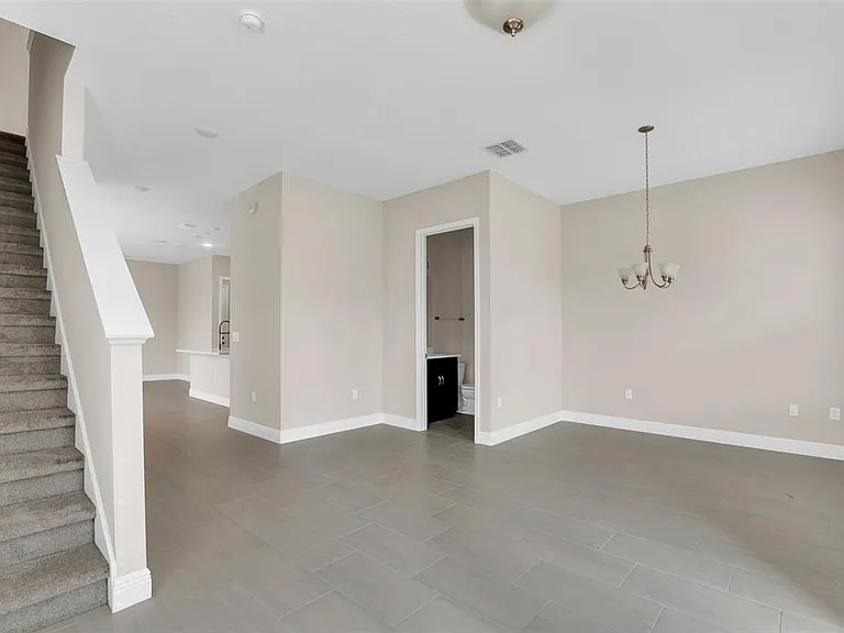2953 Voyager Ave — Photo 4