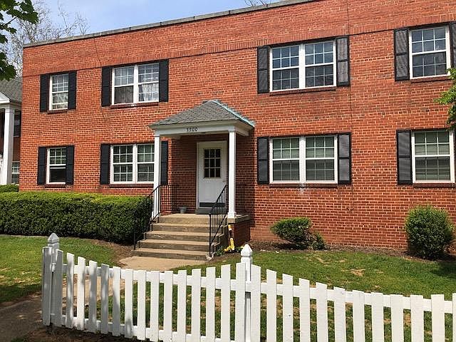 1st image of 3300 W Grace St APT 2