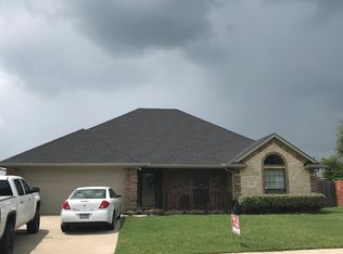 1402 Still Meadow Dr, Kaufman, TX 75142