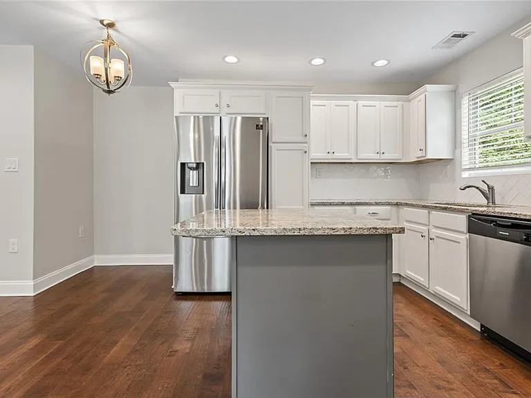 2952 Palm Dr — Photo 9