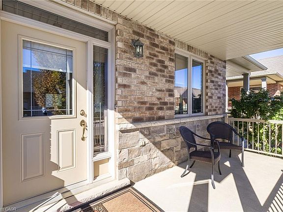 4th image of 7 Gaddye Ln