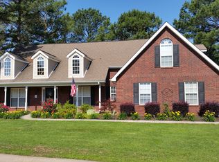 102 Bay Laurel Cir, Warner Robins, GA 31088