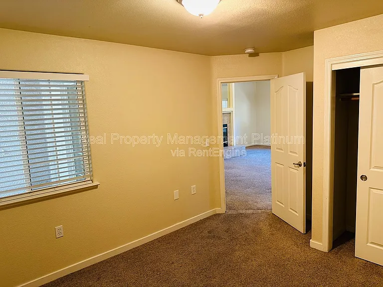 2012 Riverview Dr — Photo 15