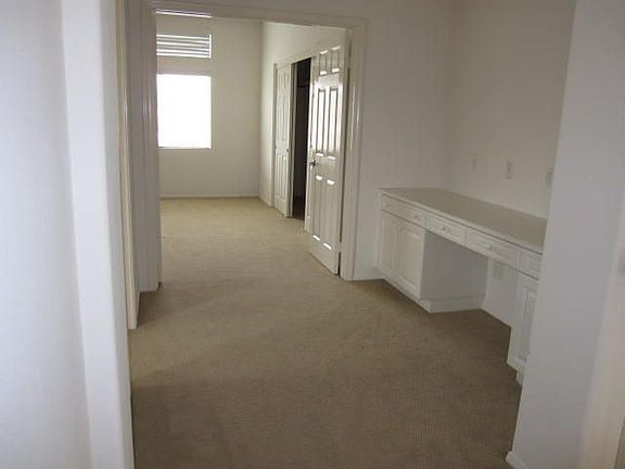 5th image of 29654 Kings Canyon Pl