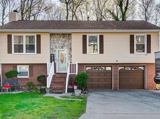 1717 Hannaford Rd, Greensboro, NC 27401