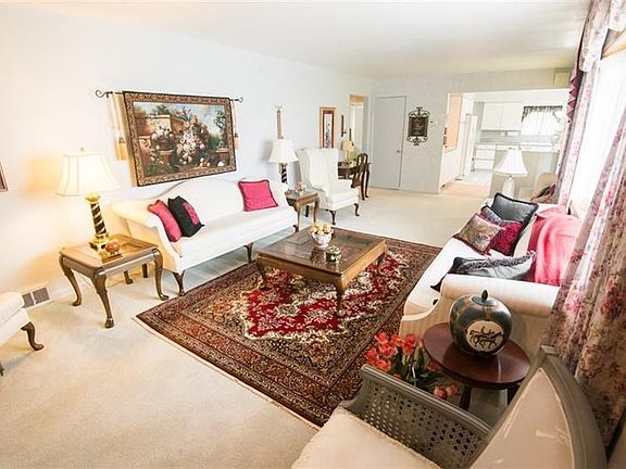 HUGE living room opening up to Dining room/Kitchen