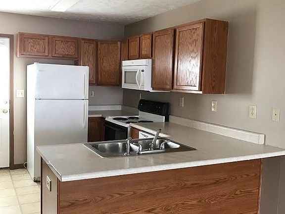 4th image of 3966 Amelia Ave APT 5