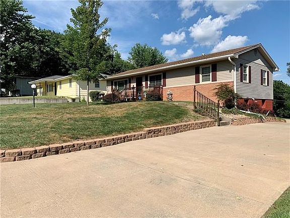 2nd image of 3709 S 31st St