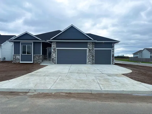 4686 S Doris Ct, Wichita, KS 67215