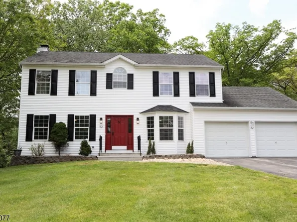 52 Unger Ave, Hopatcong Boro, NJ 07874