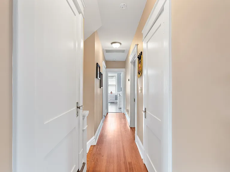1601 Ashland Ave — Photo 13