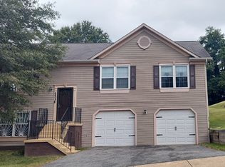 4405 21st Ave, Temple Hills, MD 20748