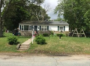 7 Gardner Ave, Attleboro, MA 02703