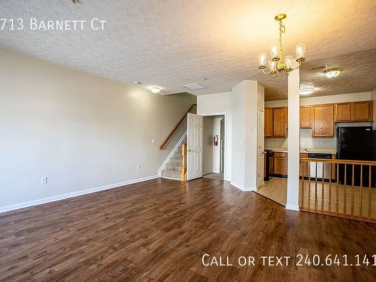1713 Barnett Ct — Photo 7