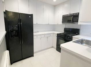 25-19 47th St #2FF, Astoria, NY 11103