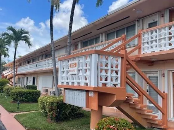 815 SW 10th Terrace #21V, Hallandale Beach, FL 33009