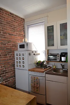 Rented by RES New York | media 4