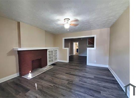 2nd image of 1098 E 15th Ave