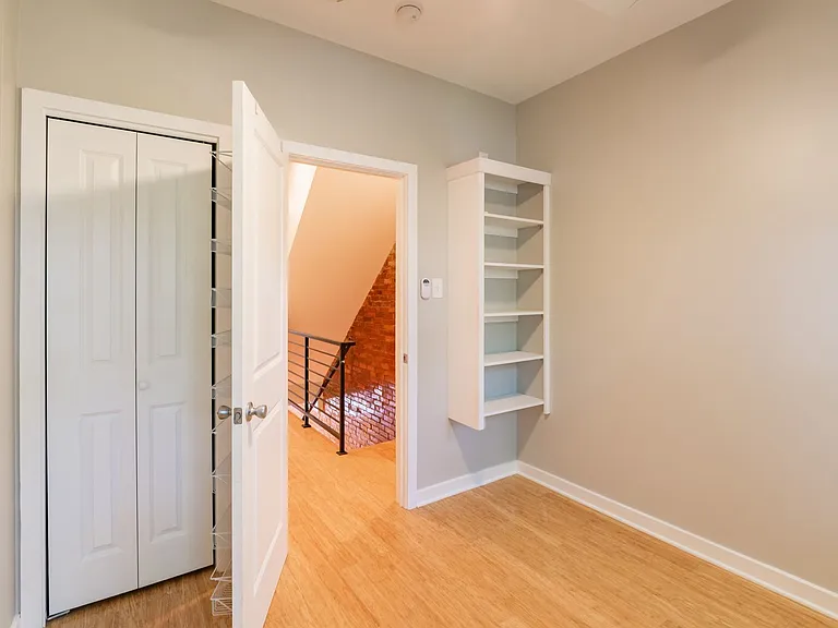 2208 Montrose St — Photo 17