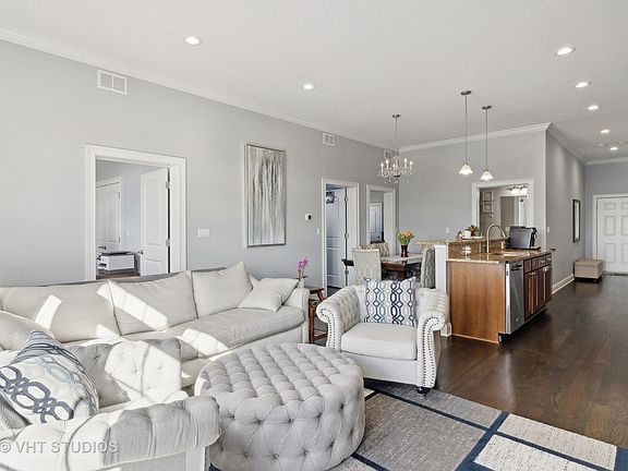 5th image of 4141 N Kedzie Ave #401