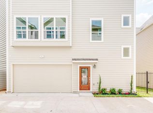 734A Link Rd, Houston, TX 77009