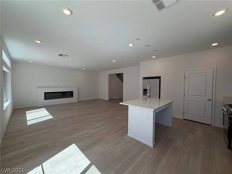 10021 Cooper Mountain St — Photo 7