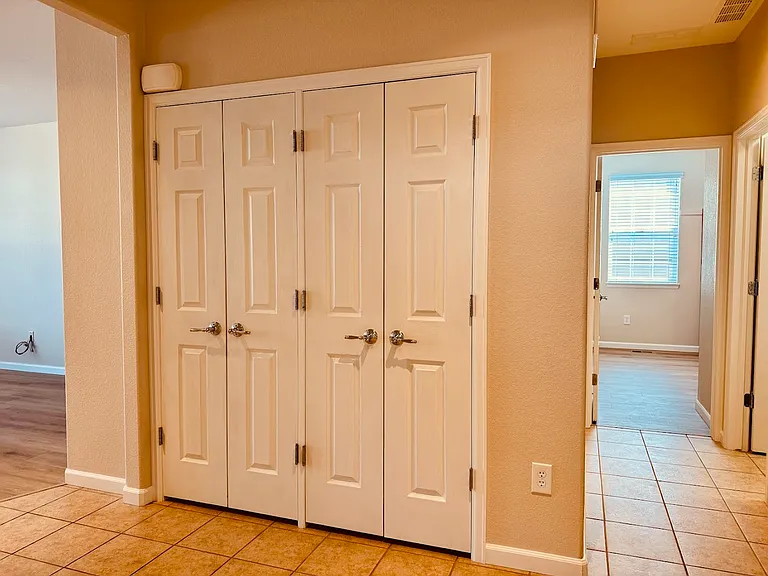 4614 Belford Cir — Photo 9