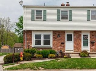 7457 Essex Dr UNIT M, Mentor, OH 44060