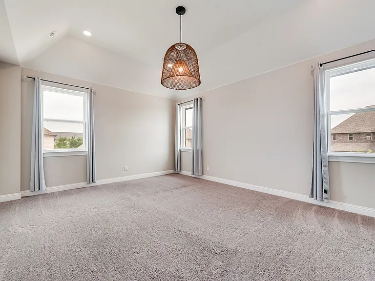 9814 Gristmill Ln — Photo 18