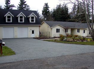 664 Comfort Ct, Camano Island, WA 98282